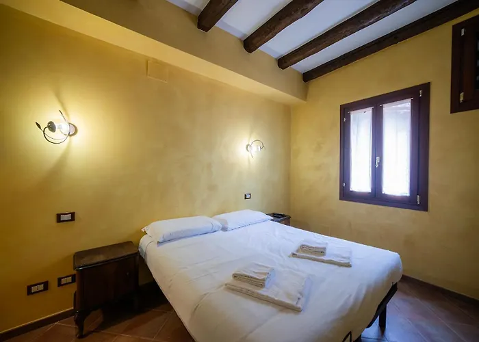 Apartman Secret Garden - Comfortable And Velence